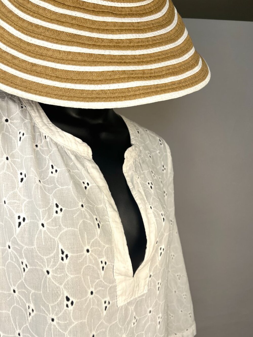 House of Woo Eyelet White Cotton Cover-Up Tunic XS 3/4 Sleeve - Picture 2 of 8
